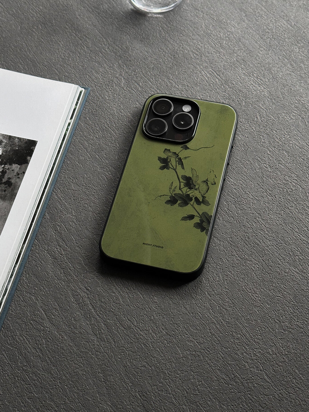 Green Flower Branch N1112